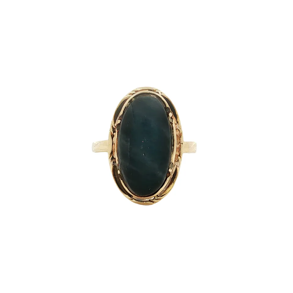 Vintage 14K Gold Ring with Labradorite