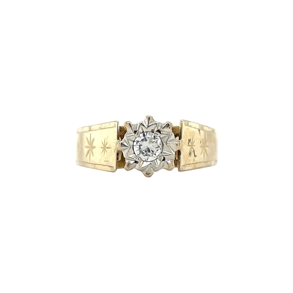 Vintage 9K Gold Ring with Diamond
