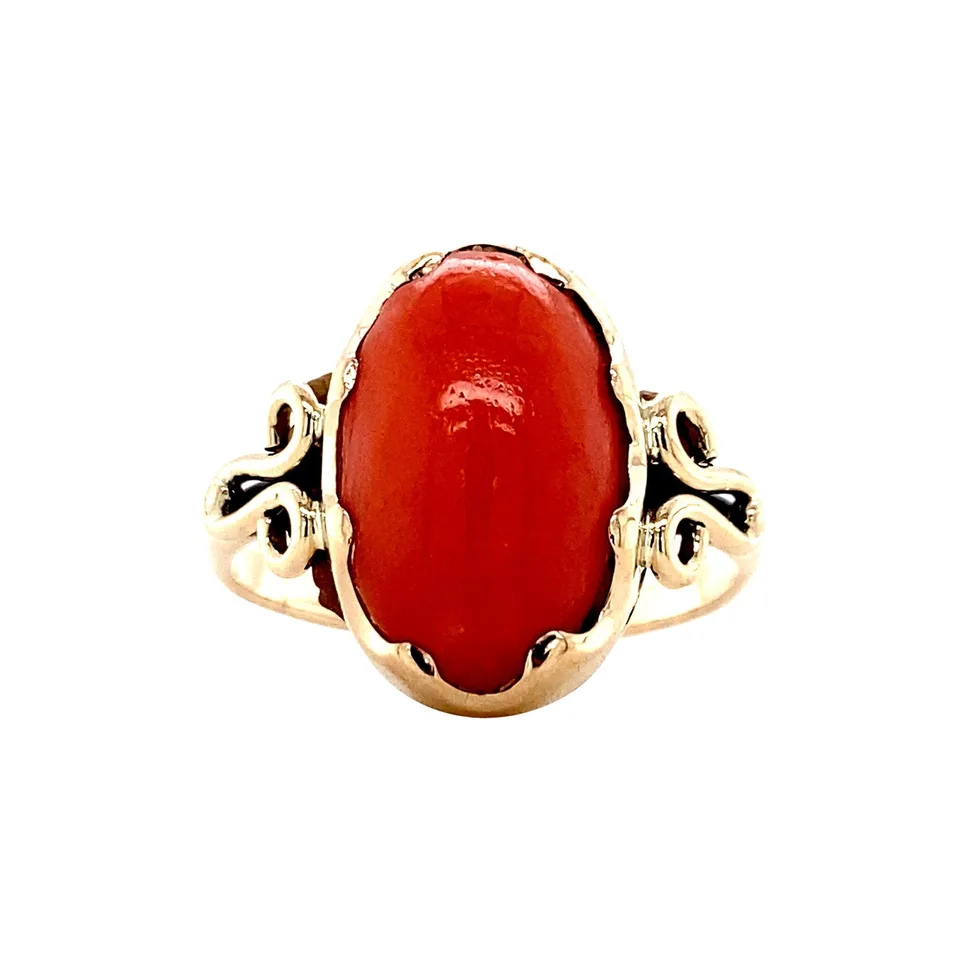 Vintage 14K Gold Ring with Red Coral