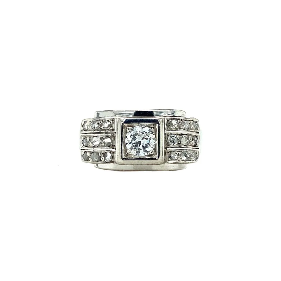 Vintage 18K White Gold Ring with Diamond