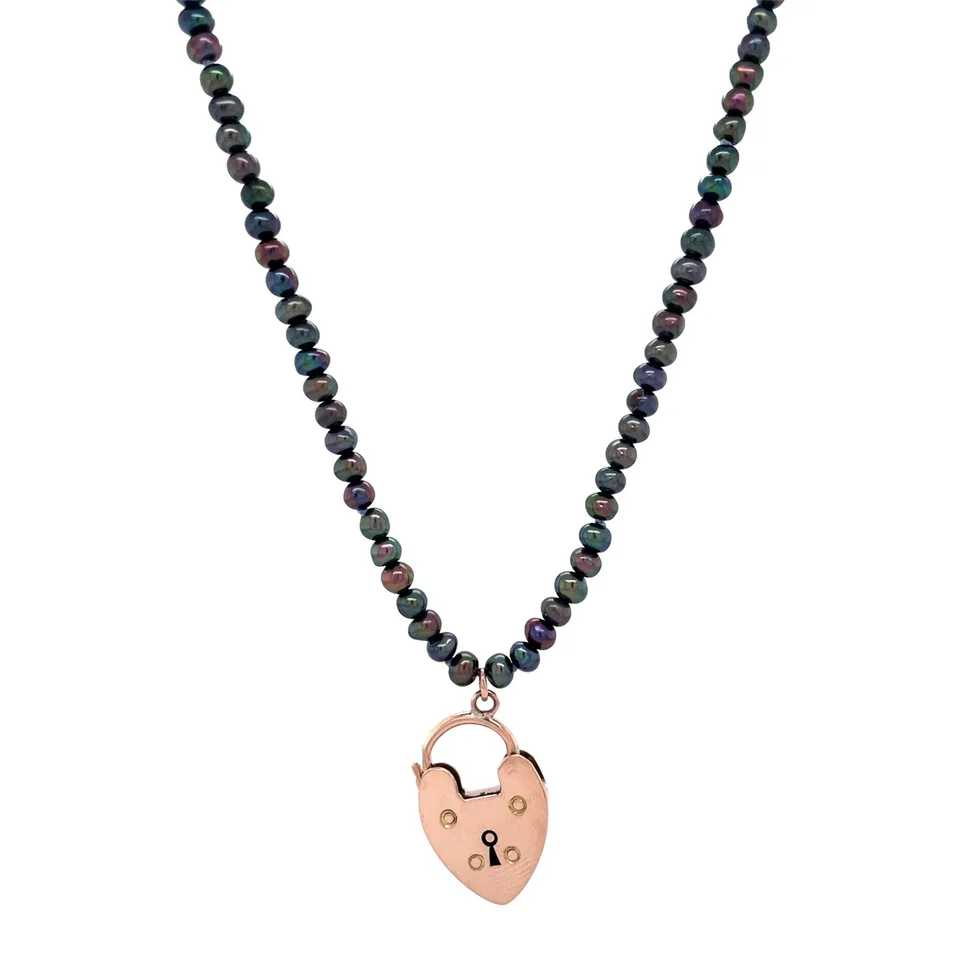 Vintage Pearl Necklace with Hearts Pendant 9 and 14K Gold