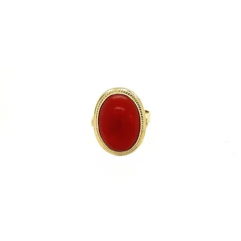 Vintage 14K Gold Ring with Red Coral