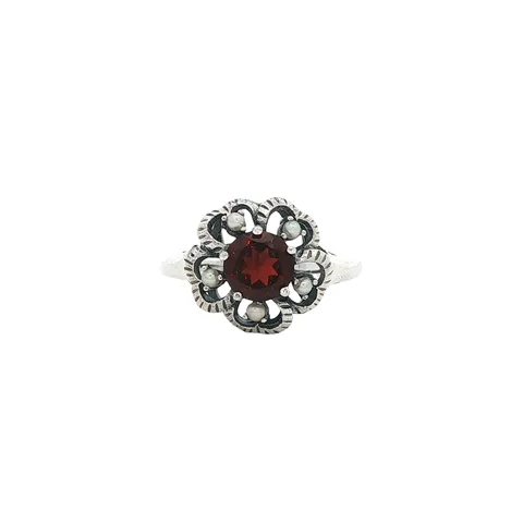 Vintage Sterling Silver Ring with Garnet and Pearl