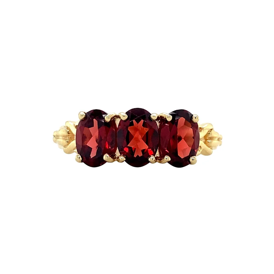 Vintage 12K Gold Ring with Garnet