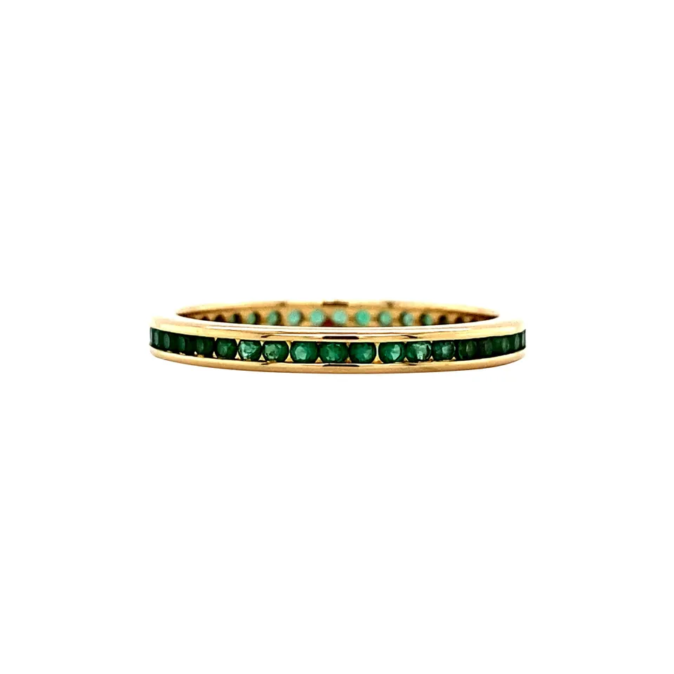 Vintage 18K Gold Alliance Ring with Green Chalcedony