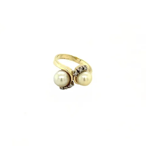 Vintage 14K Gold Ring with Diamond and Pearl