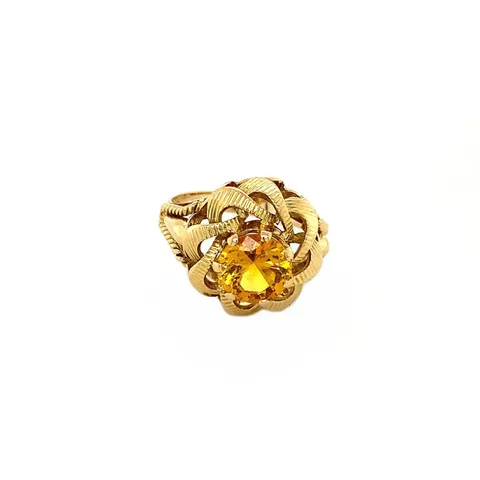 Vintage 18K Gold Ring with Orange Sapphire