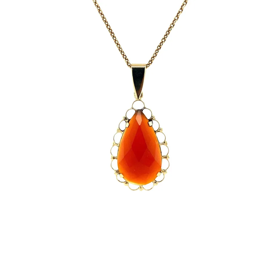 Vintage 14K Gold Pendant with Carnelian