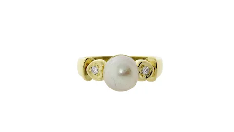 Vintage 18K Gold Ring with Pearl and Diamond