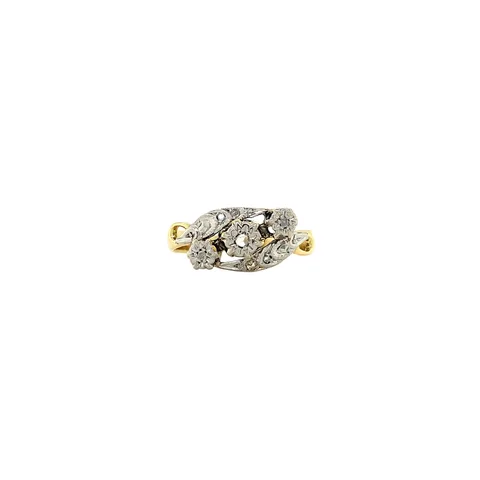 Vintage 14K Gold Ring with Diamond