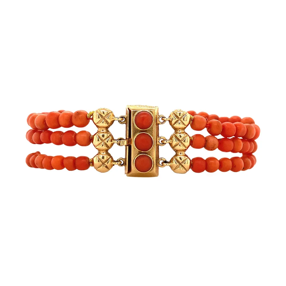 Vintage Red Coral Bracelet with 14K Gold Decorative Clasp 18 cm