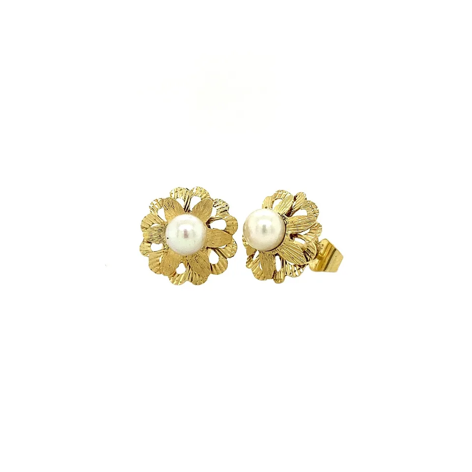 Vintage 14K Gold Stud Earrings with Pearl