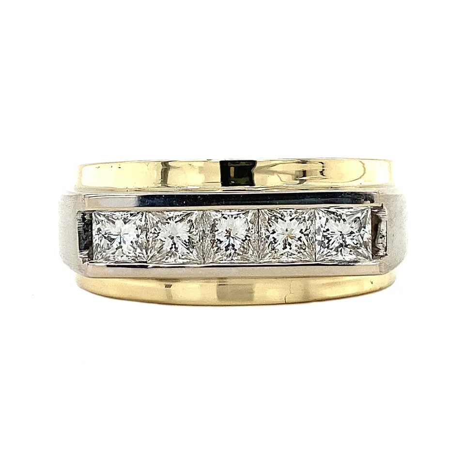 Vintage 14K Gold Ring with Diamond