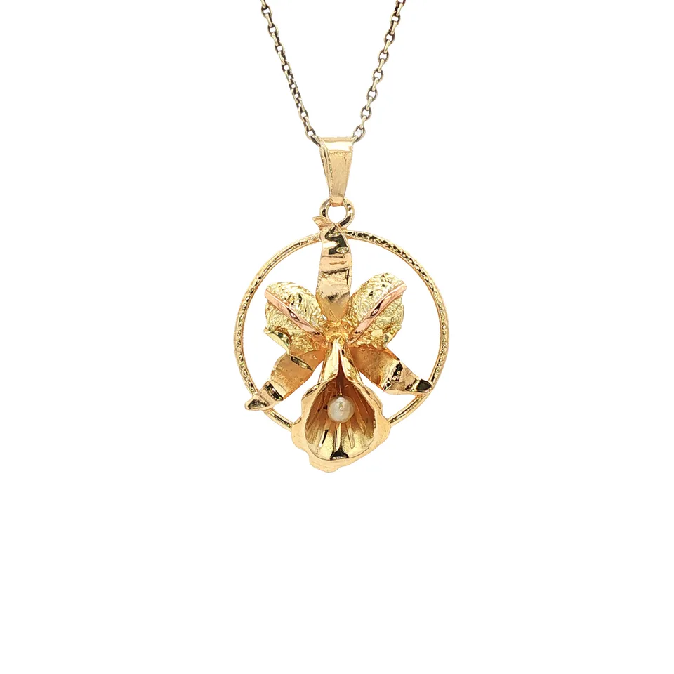 Vintage 18K Gold Flower Pendant with Pearl