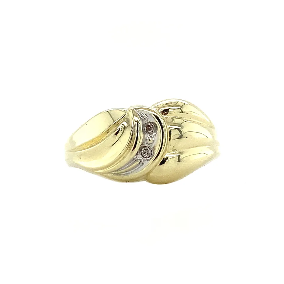 Vintage 14K Gold Ring with Diamond