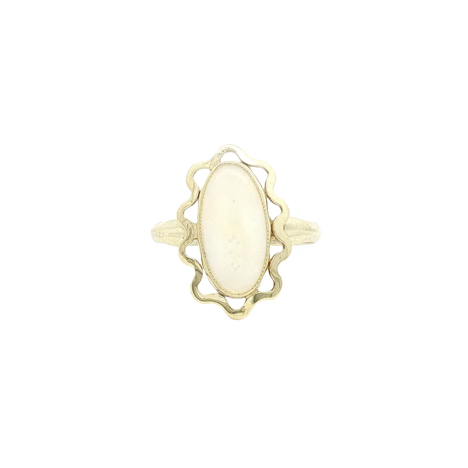 Vintage 14K Gold Ring with Opal