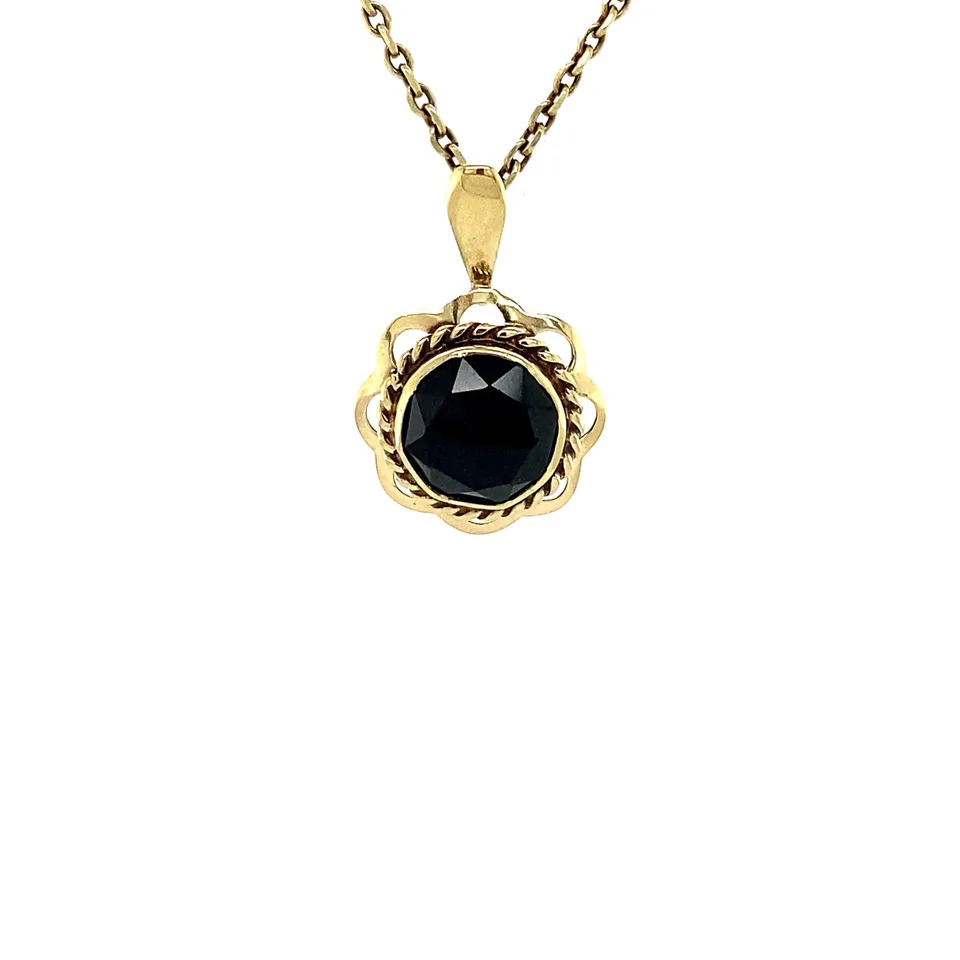 Vintage 14K Gold Pendant with Garnet