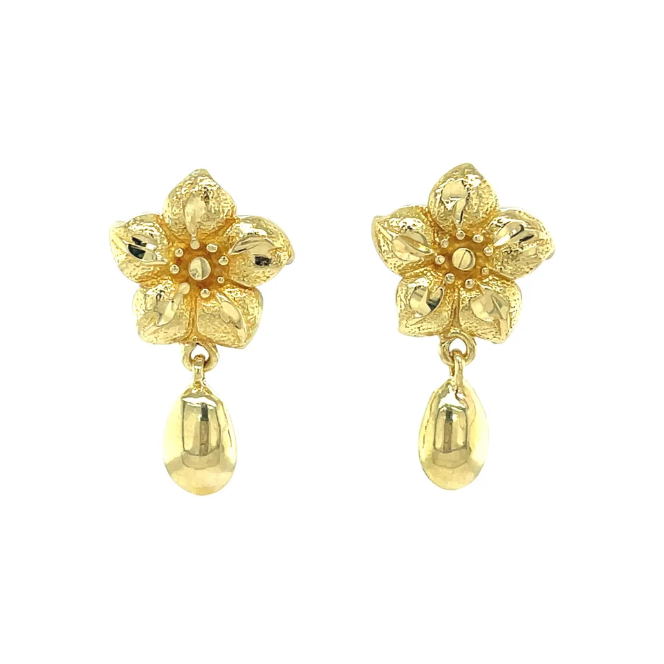 Vintage 18K Gold Flower Stud Earrings