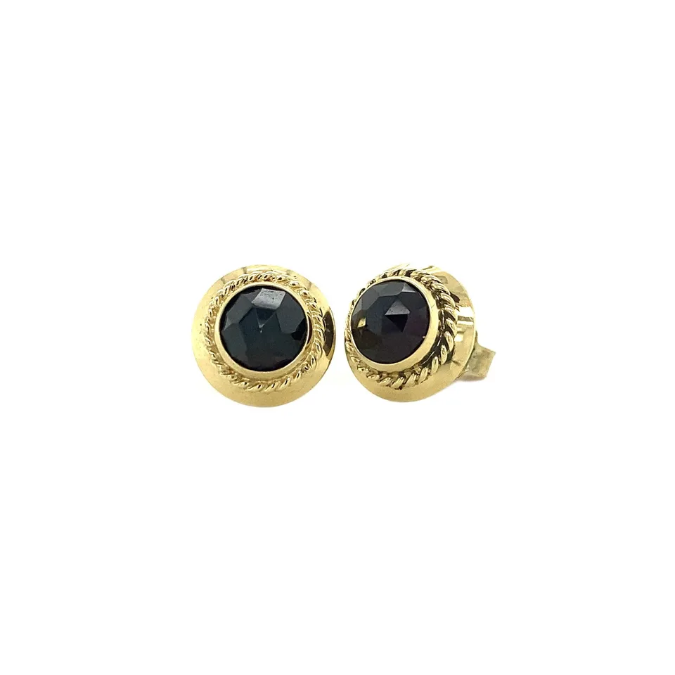 Vintage 14K Gold Stud Earrings with Garnet