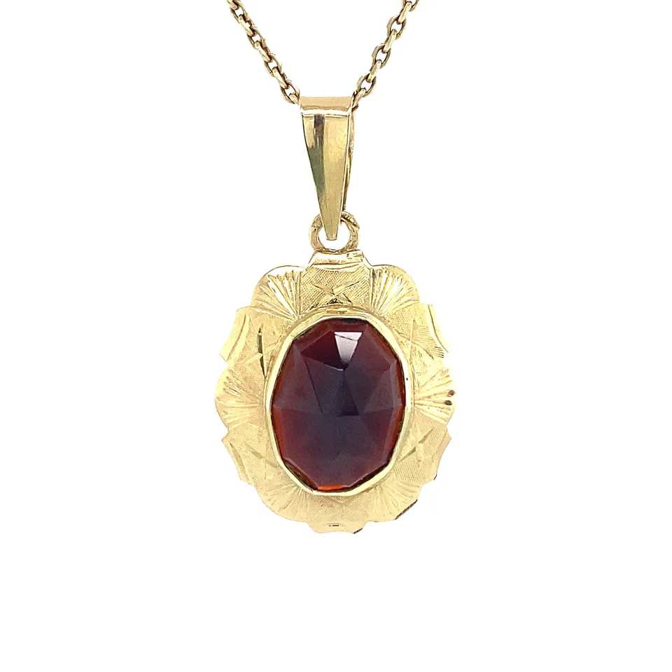 Vintage 14K Gold Pendant with Garnet