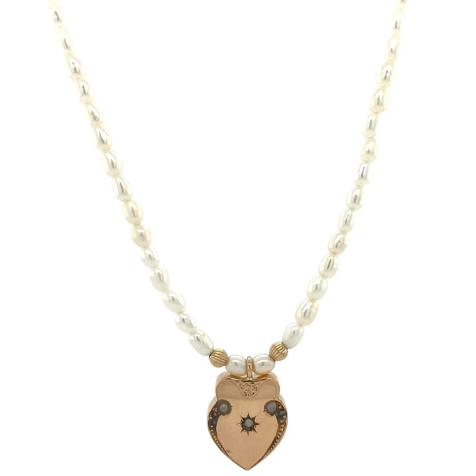 Vintage Pearl Necklace with 14K Gold Pendant 40 cm