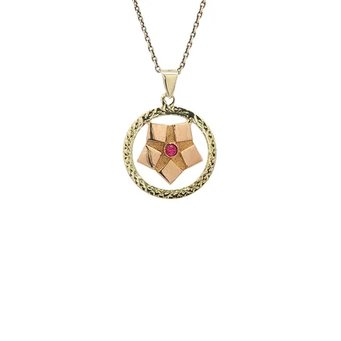 Vintage 14K Gold Star Pendant with Ruby