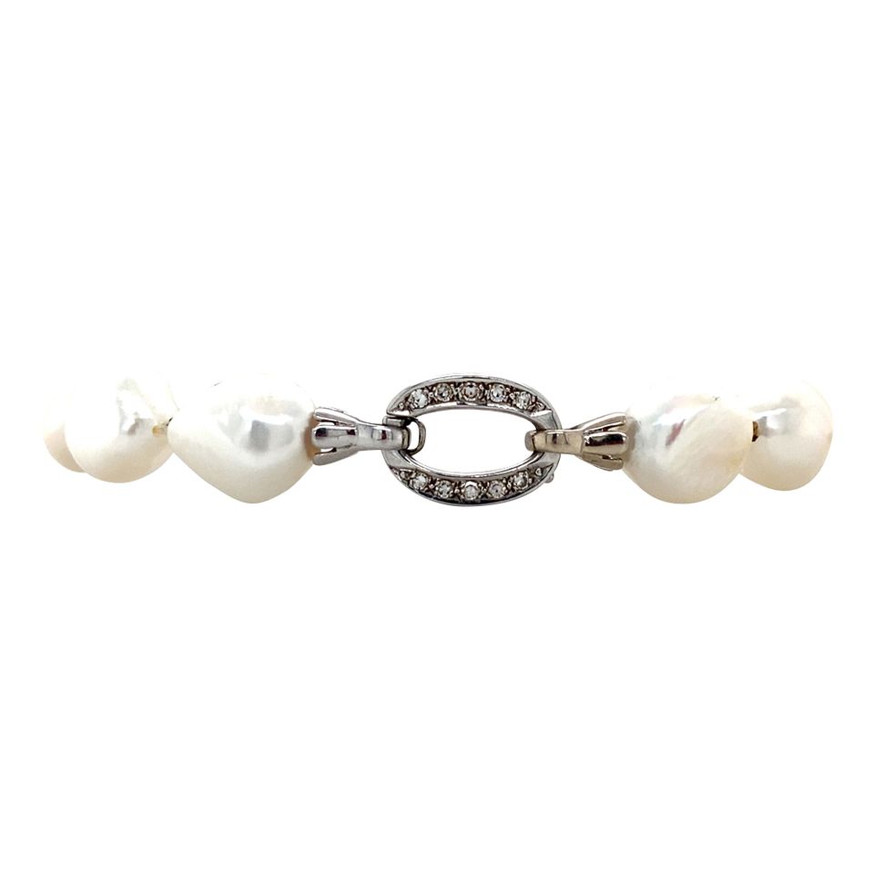 Vintage Pearl Bracelet with 14K White Gold and Diamond Clasp