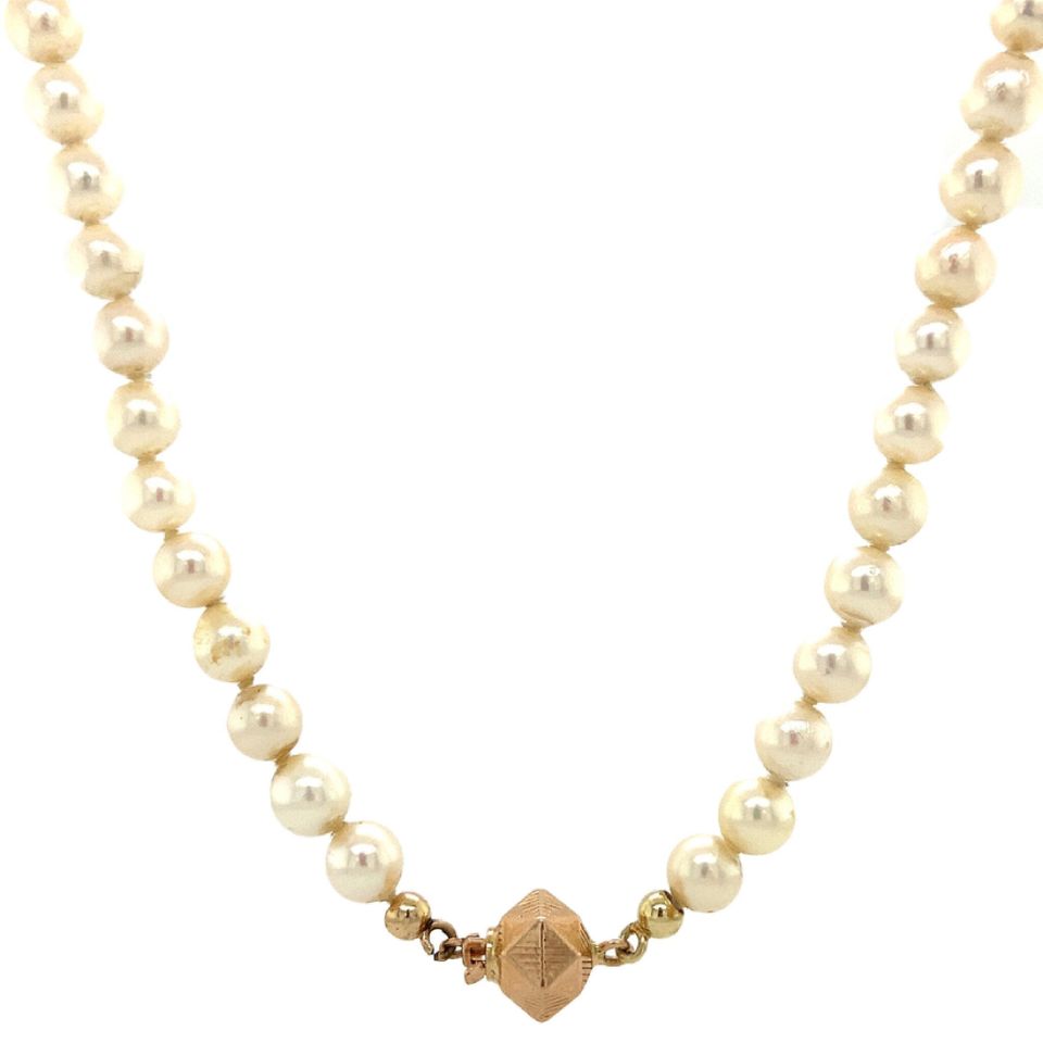Vintage Pearl Necklace with 14K Gold Clasp 46 cm