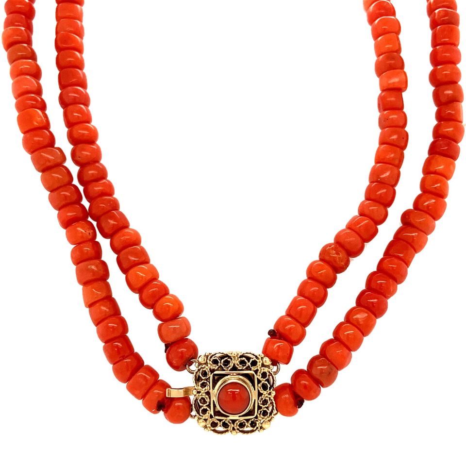 Vintage Red Coral Necklace with 14K Gold Decorative Clasp 44 cm