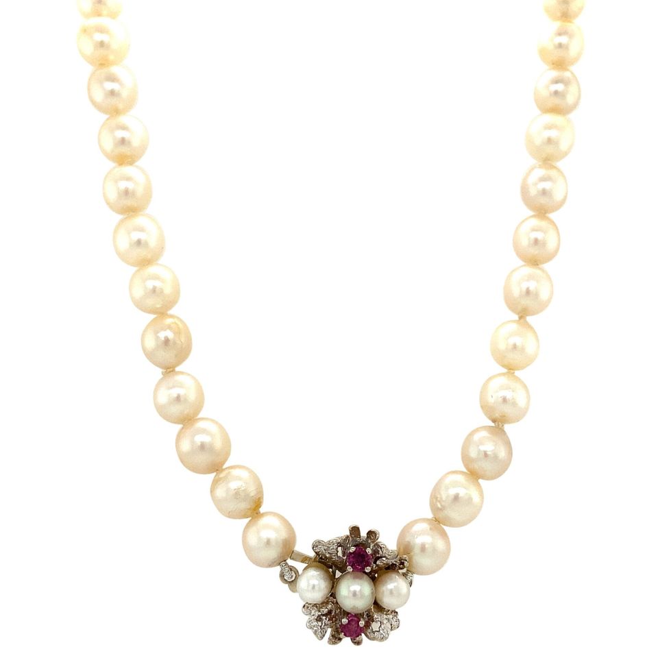 Vintage Pearl Necklace with 14K White Gold Clasp with Ruby