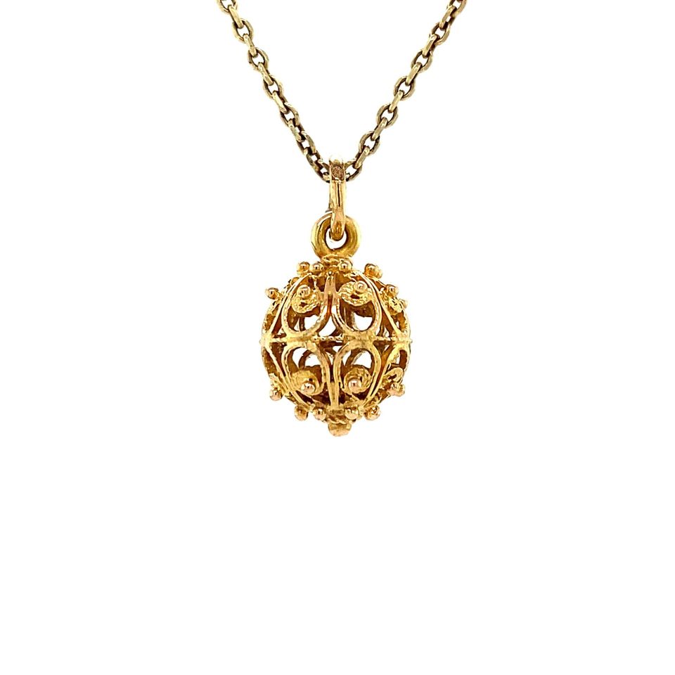 Vintage 14K Gold Pendant Filigree