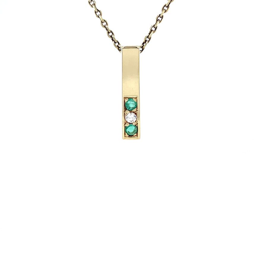 Vintage 14K Gold Pendant with Emerald and Diamond