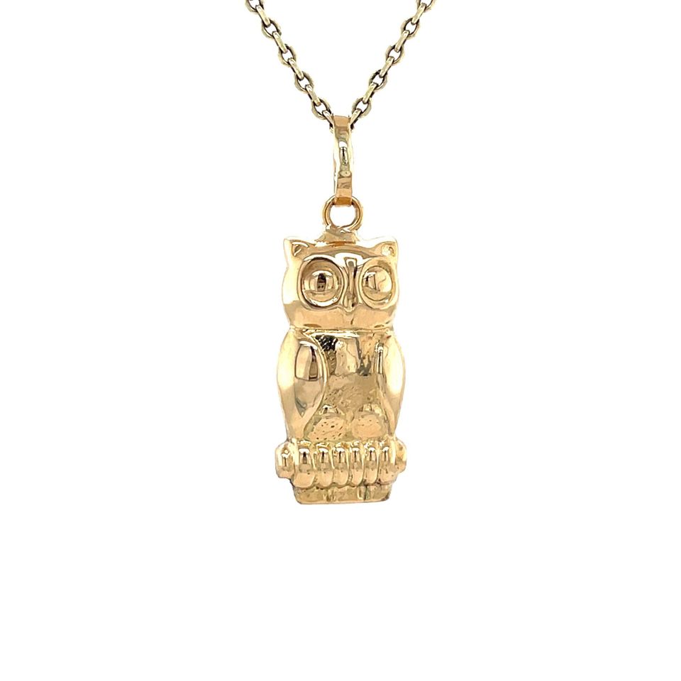 Vintage 14K Gold Uil Pendant