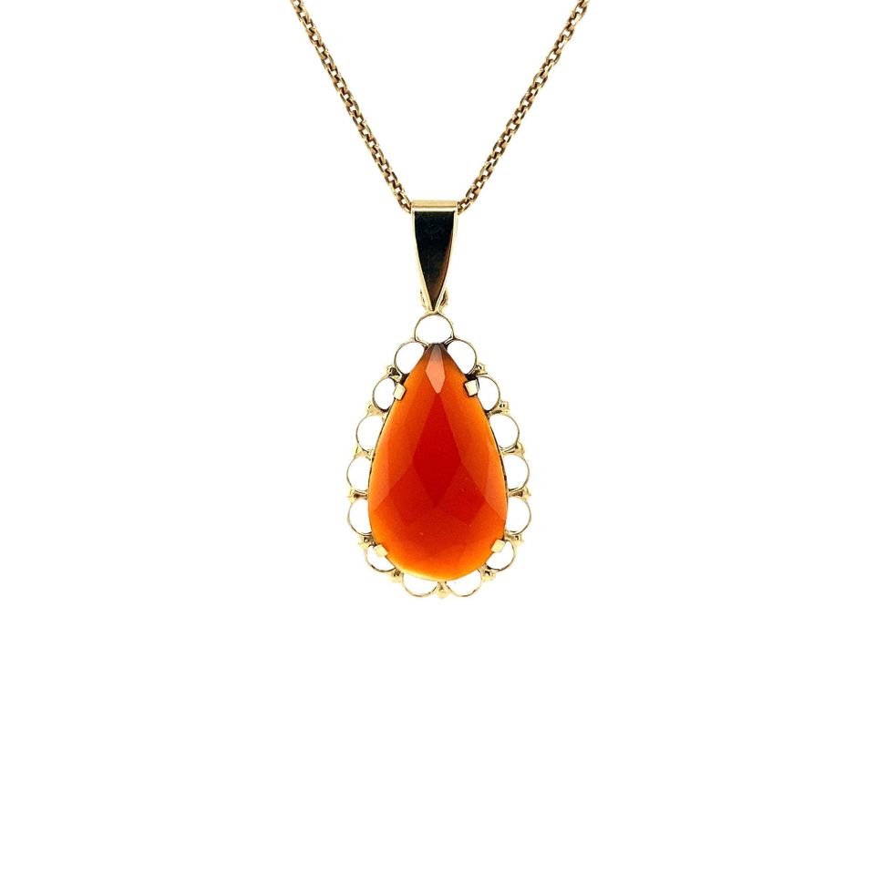 Vintage 14K Gold Pendant with Carnelian