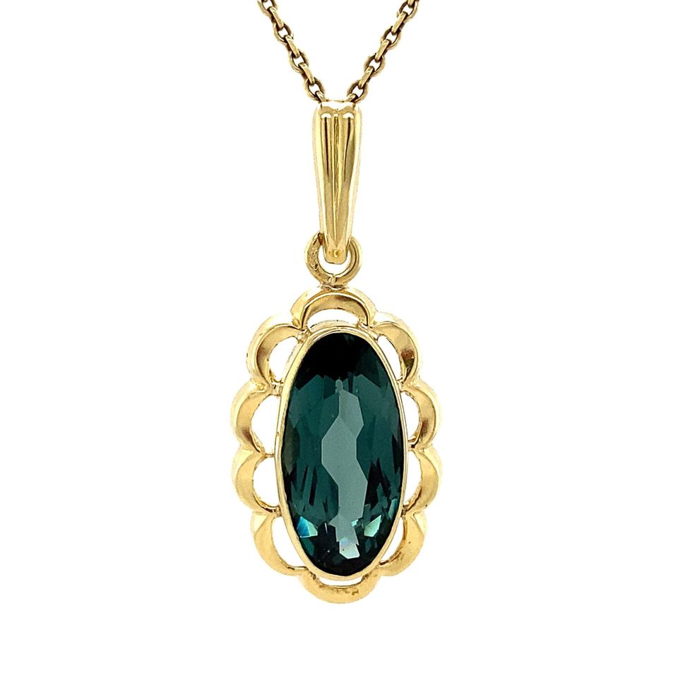 Vintage 14K Gold Pendant with Green Spinel
