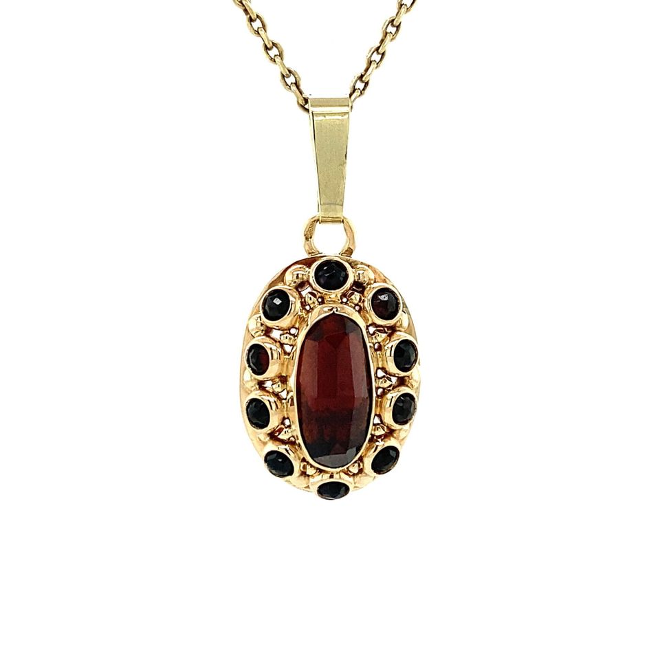 Vintage 14K Gold Cluster Pendant with Garnet