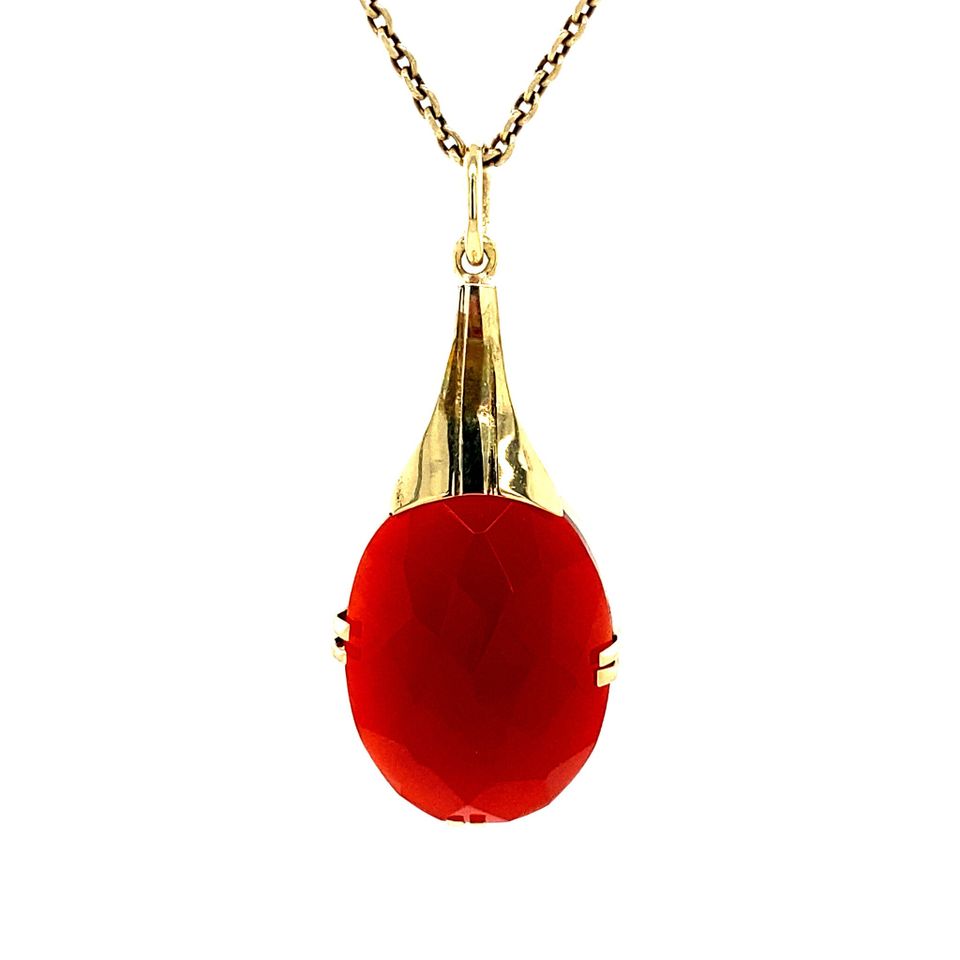 Vintage 14K Gold Pendant with Carnelian