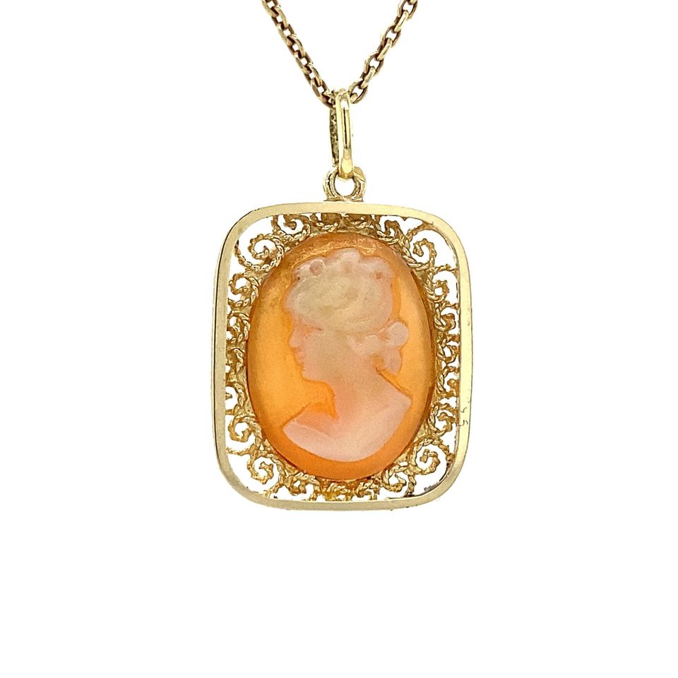 Vintage 14K Gold Pendant with Cameo