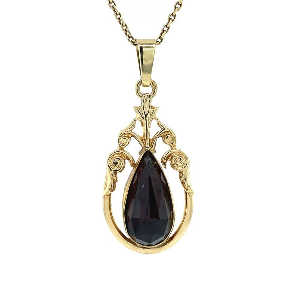 Vintage 14K Gold Pendant with Garnet