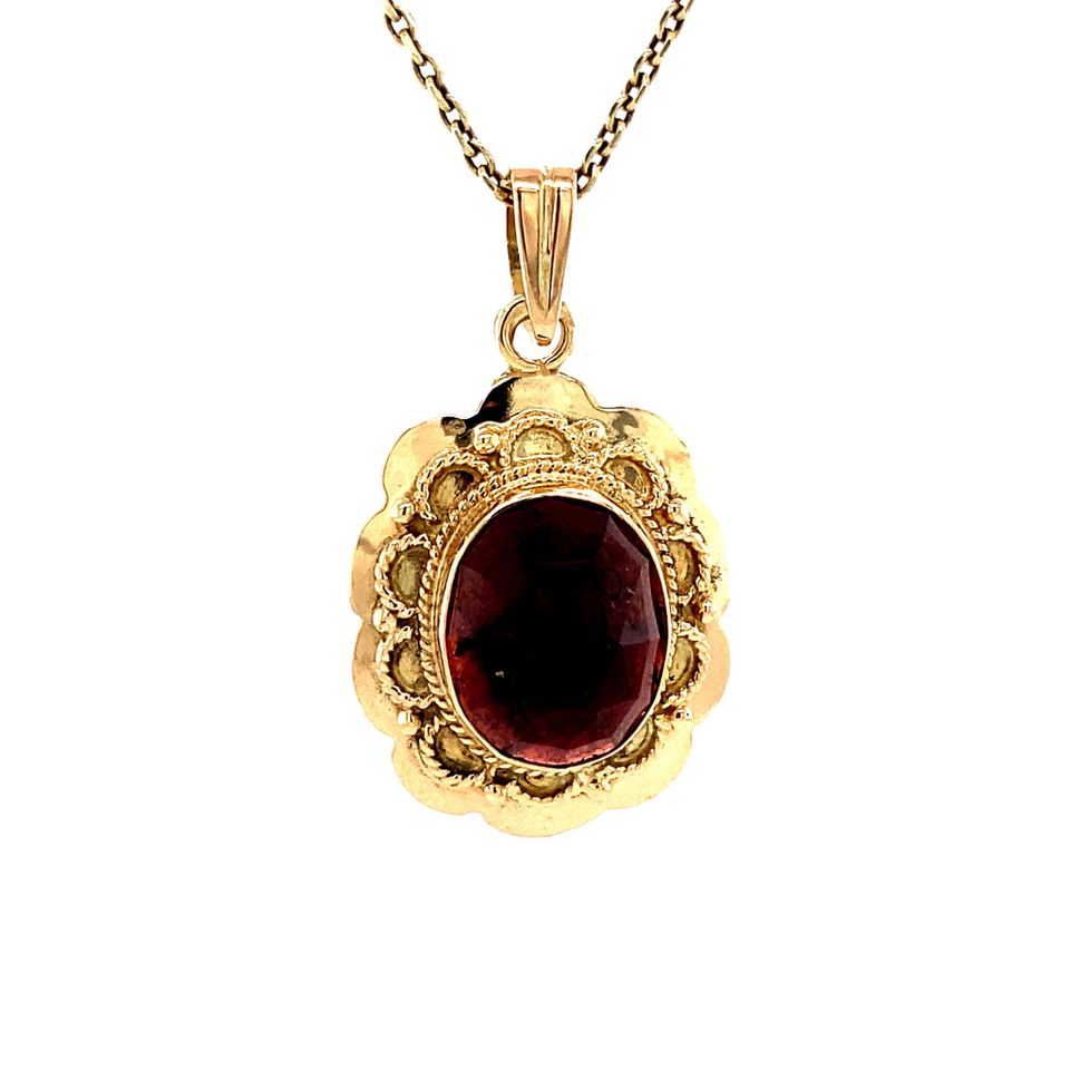 Vintage 14K Gold Pendant Garnet