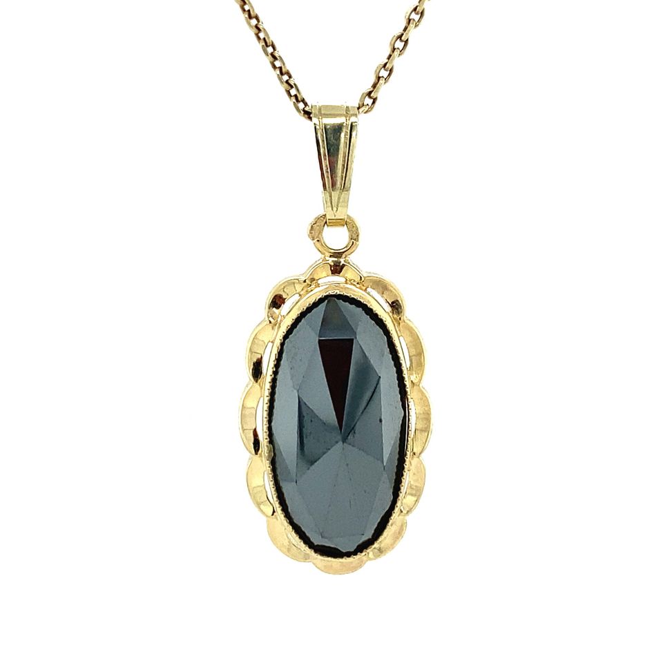 Vintage 14K Gold Pendant with Hematite
