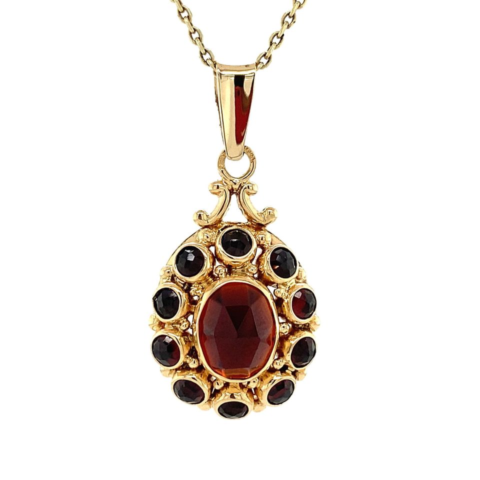 Vintage 14K Gold Cluster Pendant with Garnet