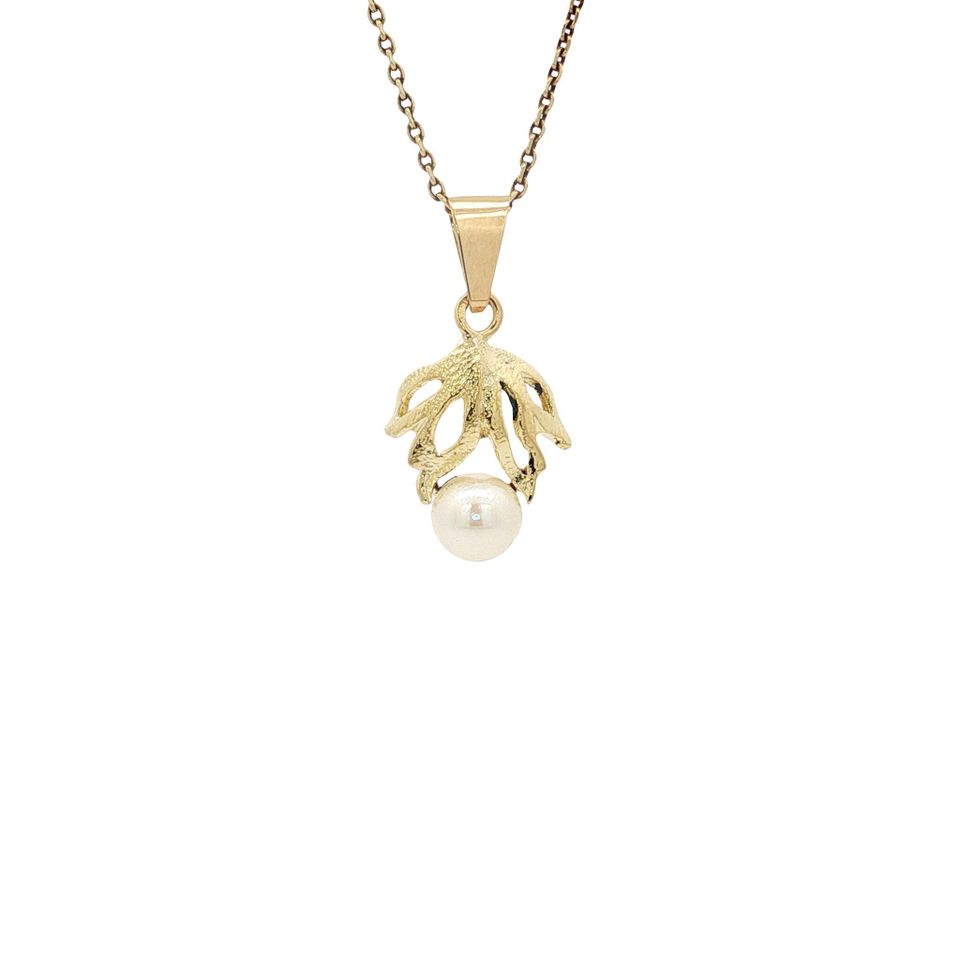 Vintage 14K Gold Pendant with Pearl