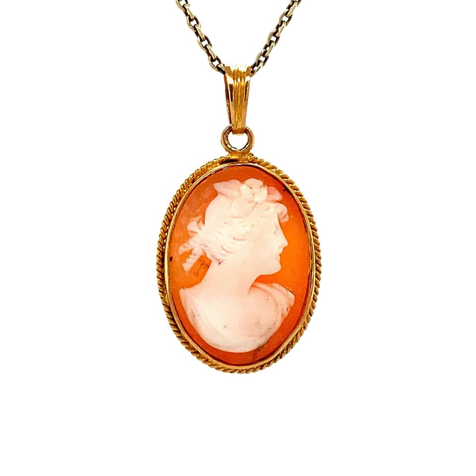 Vintage 14K Gold Pendant with Cameo