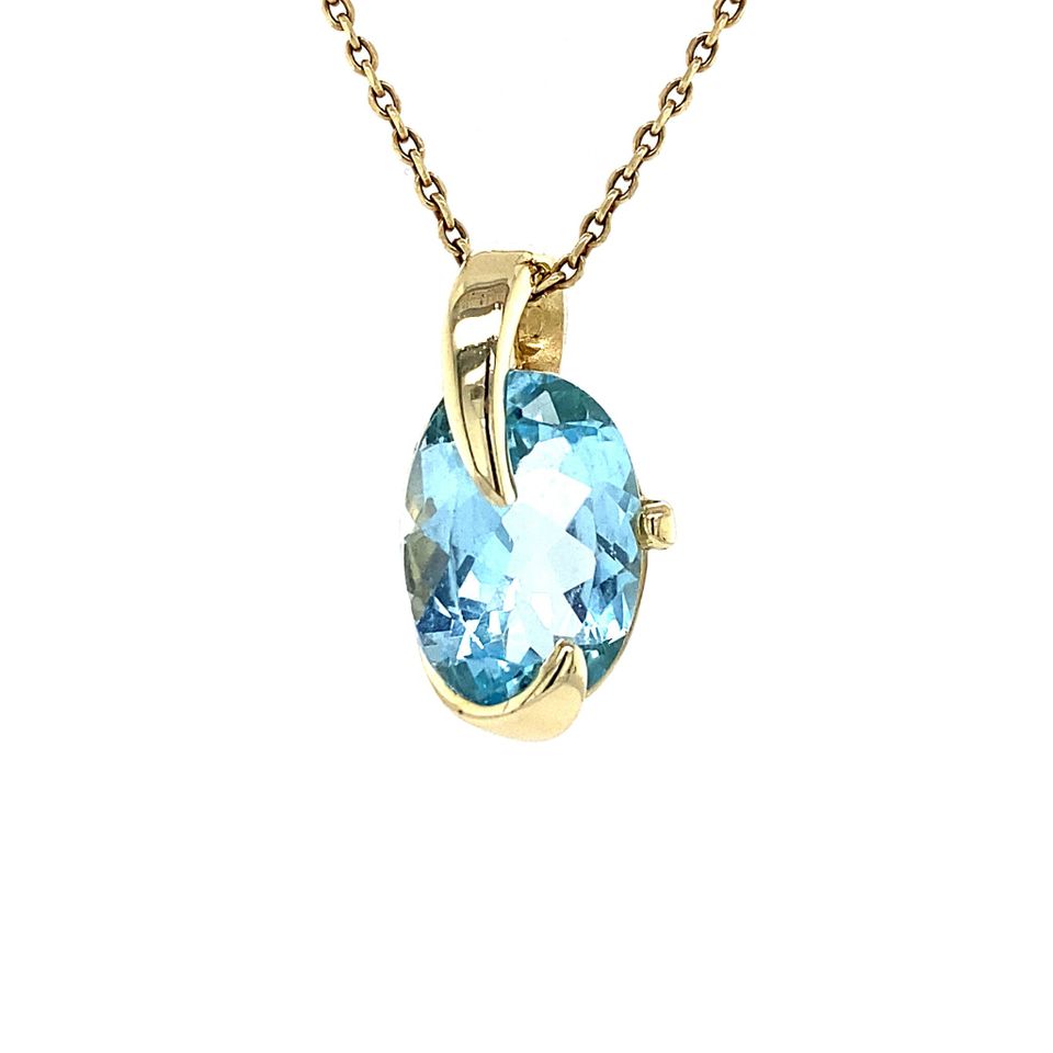 Vintage 14K Gold Pendant with Spinel