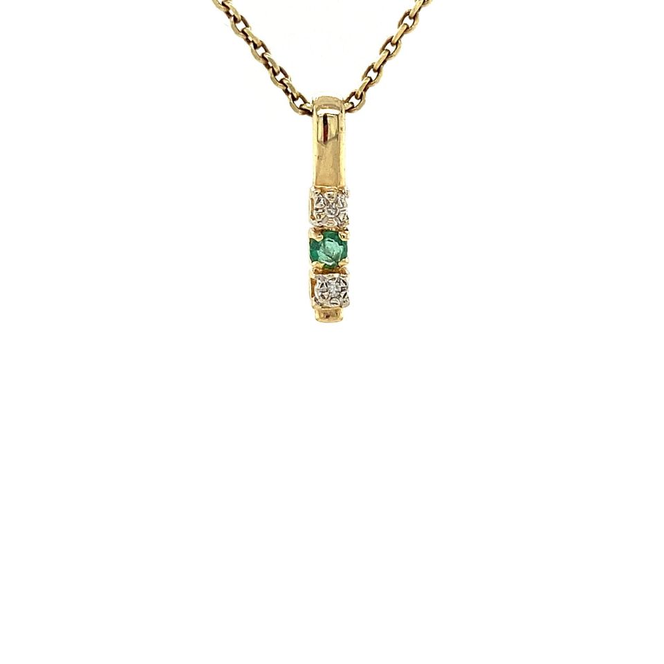 Vintage 14K Gold Pendant with Emerald and Diamond