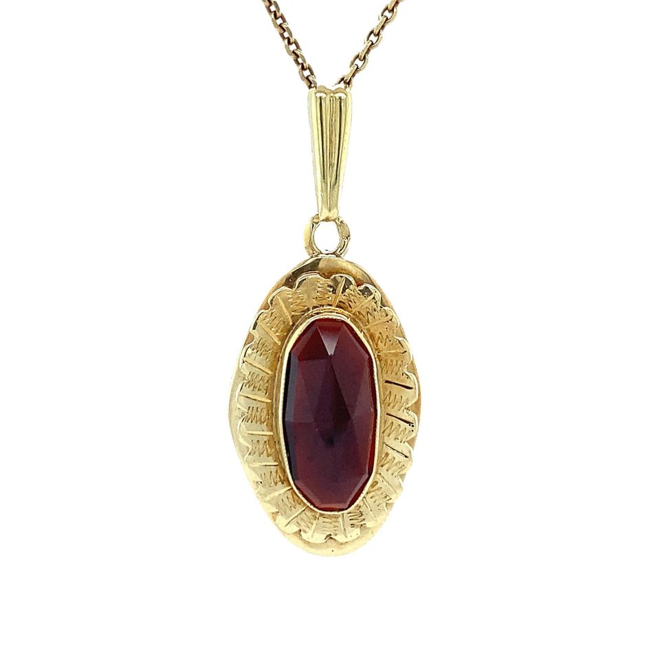 Vintage 14K Gold Pendant with Garnet