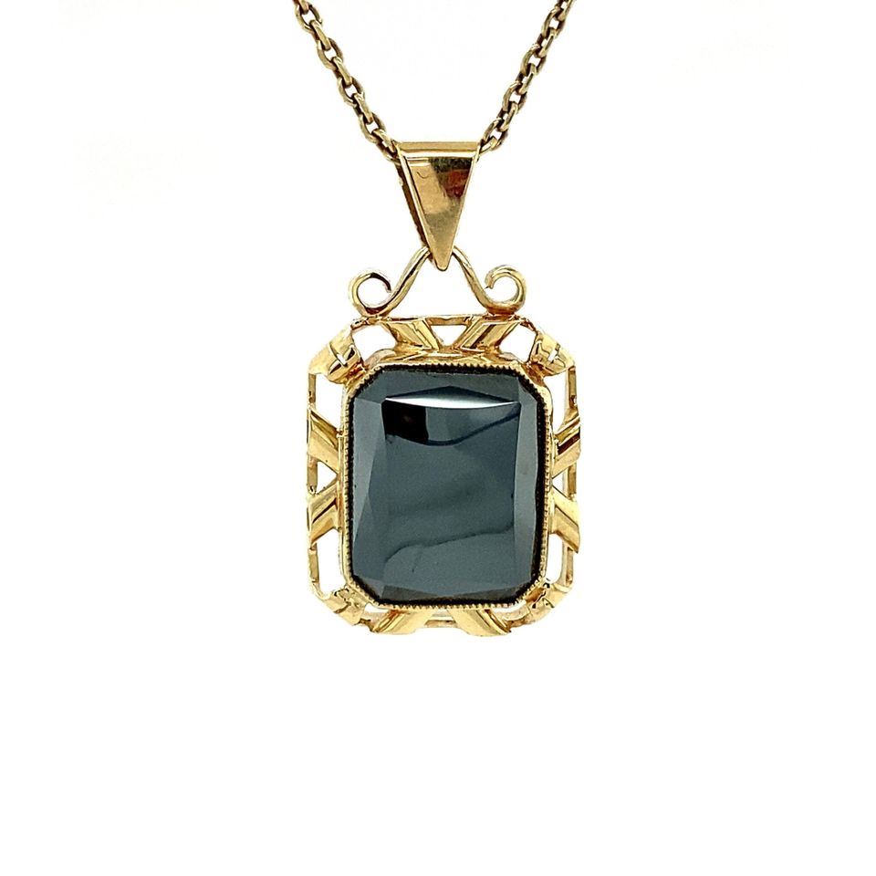 Vintage 14K Gold Pendant with Hematite