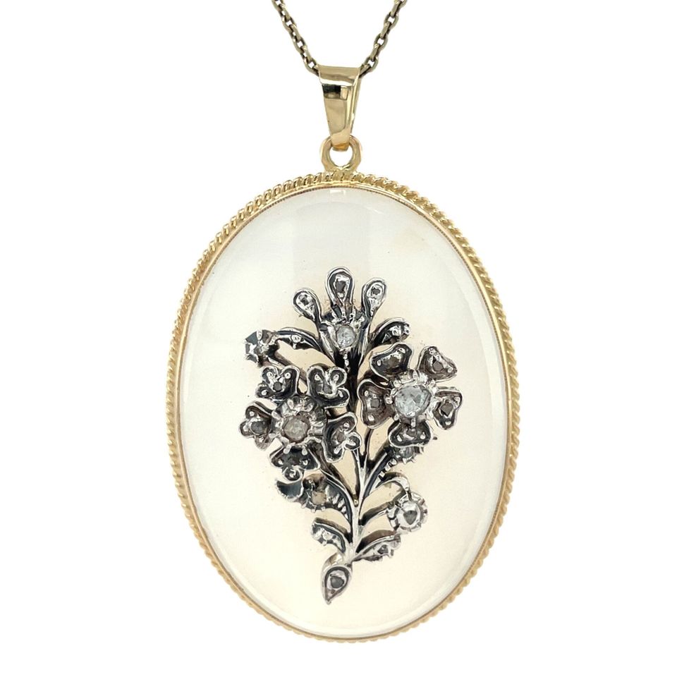 Vintage 14K Gold Pendant with Agate and Diamond