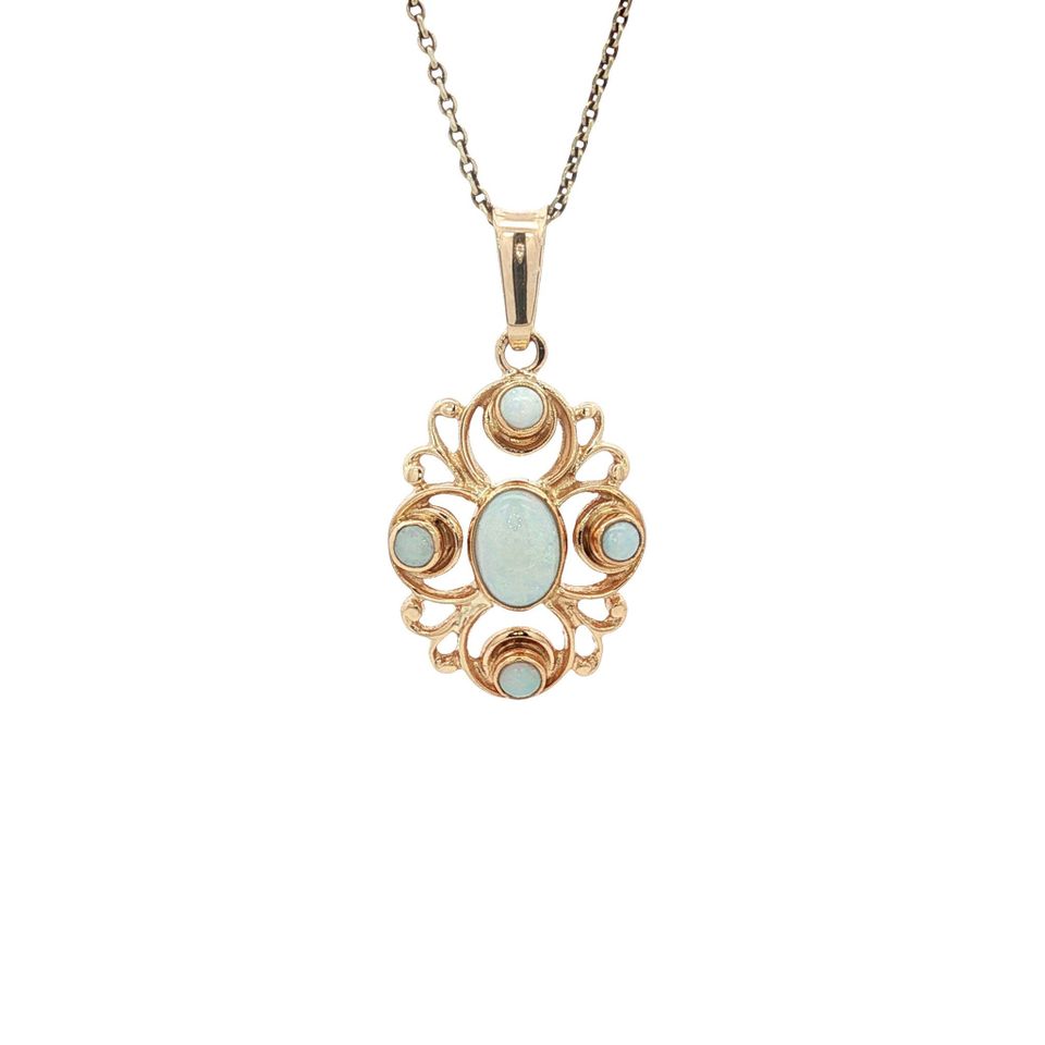 Vintage 14K Gold Pendant with Opal